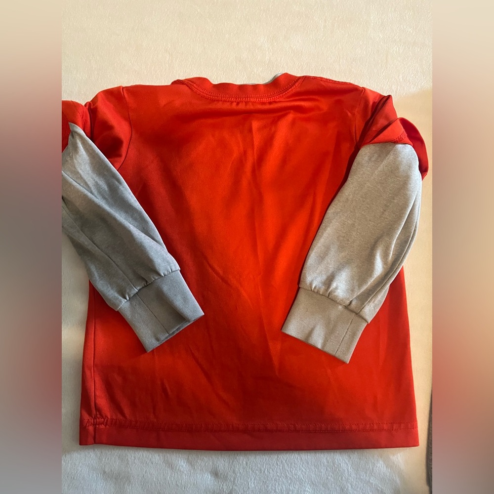 Nike Long Sleeve Shirt 3T - Picture 2 of 4